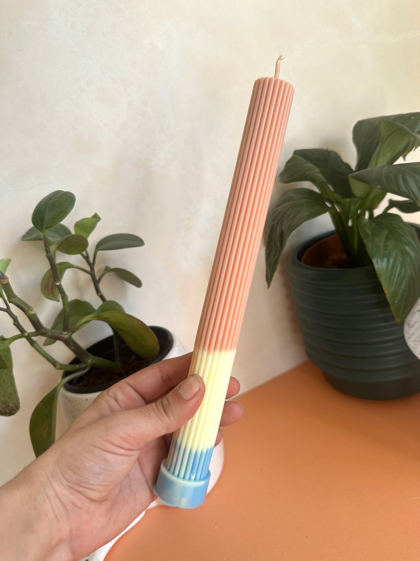 Suki Home The Independent Pillar Candle Image 1