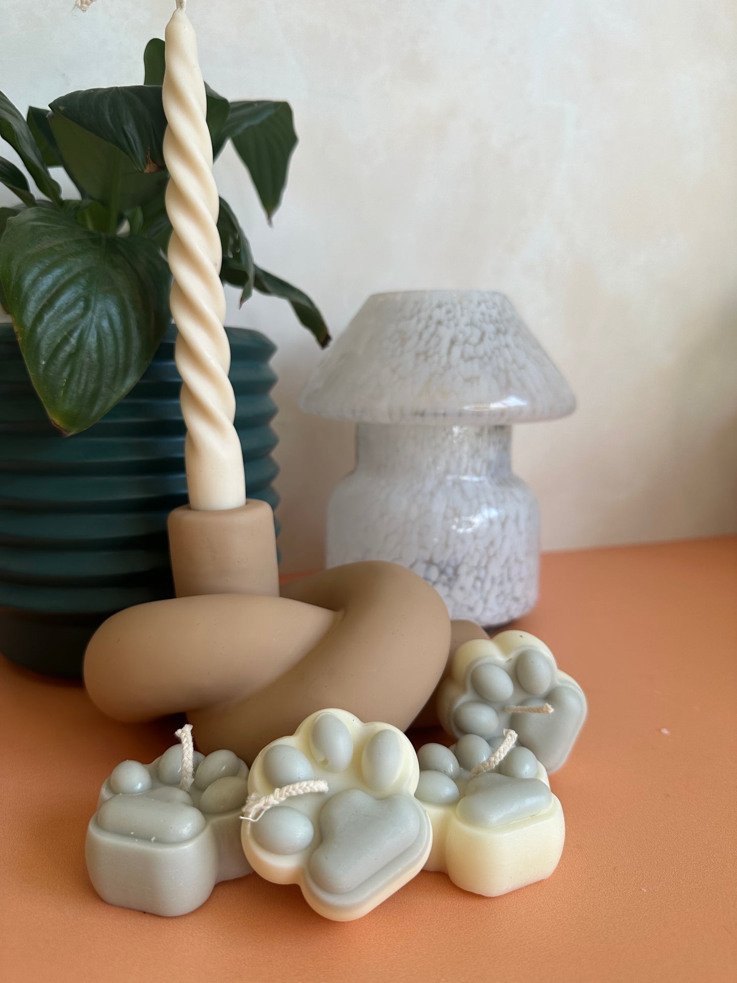 Suki Home The Paw Candle Image 2