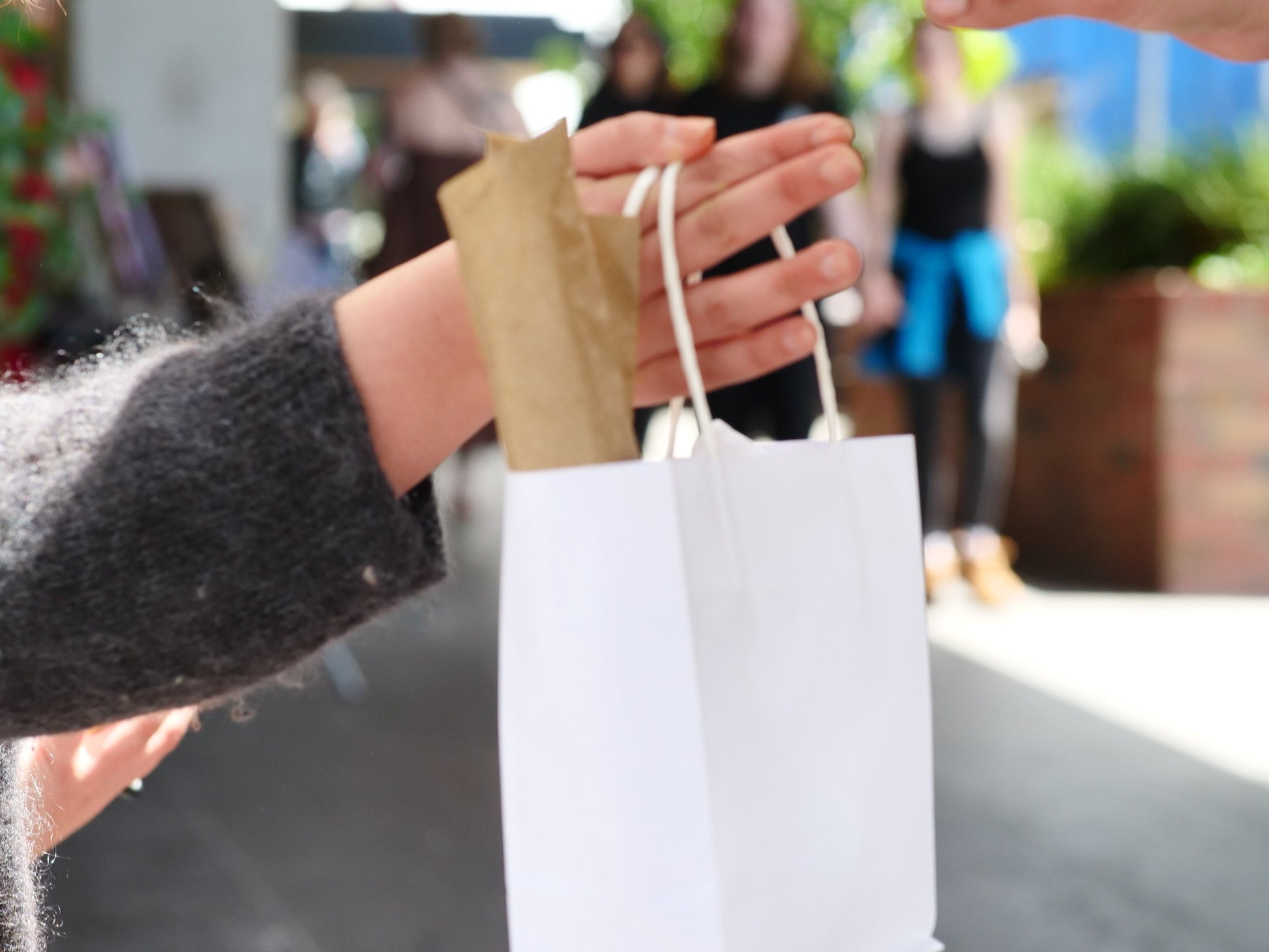 Suki Home Gift Wrapping
