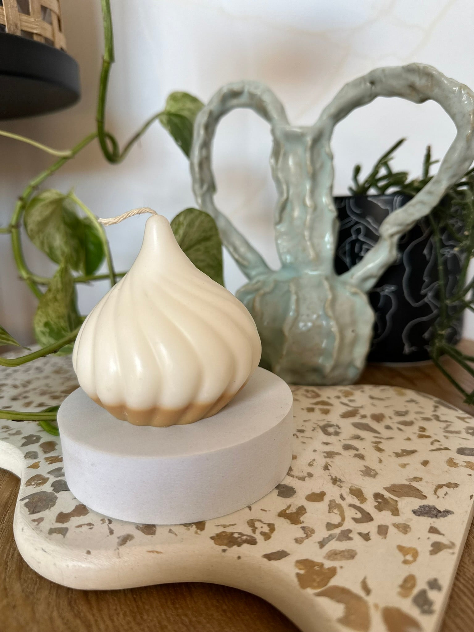 Suki Home The Dumpling Candle Customised in Honey and White