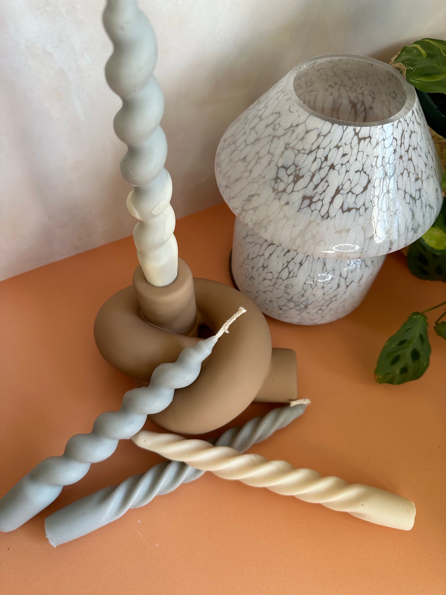 Suki Home Twist and Twirl Pillar Candle Combo Image 1